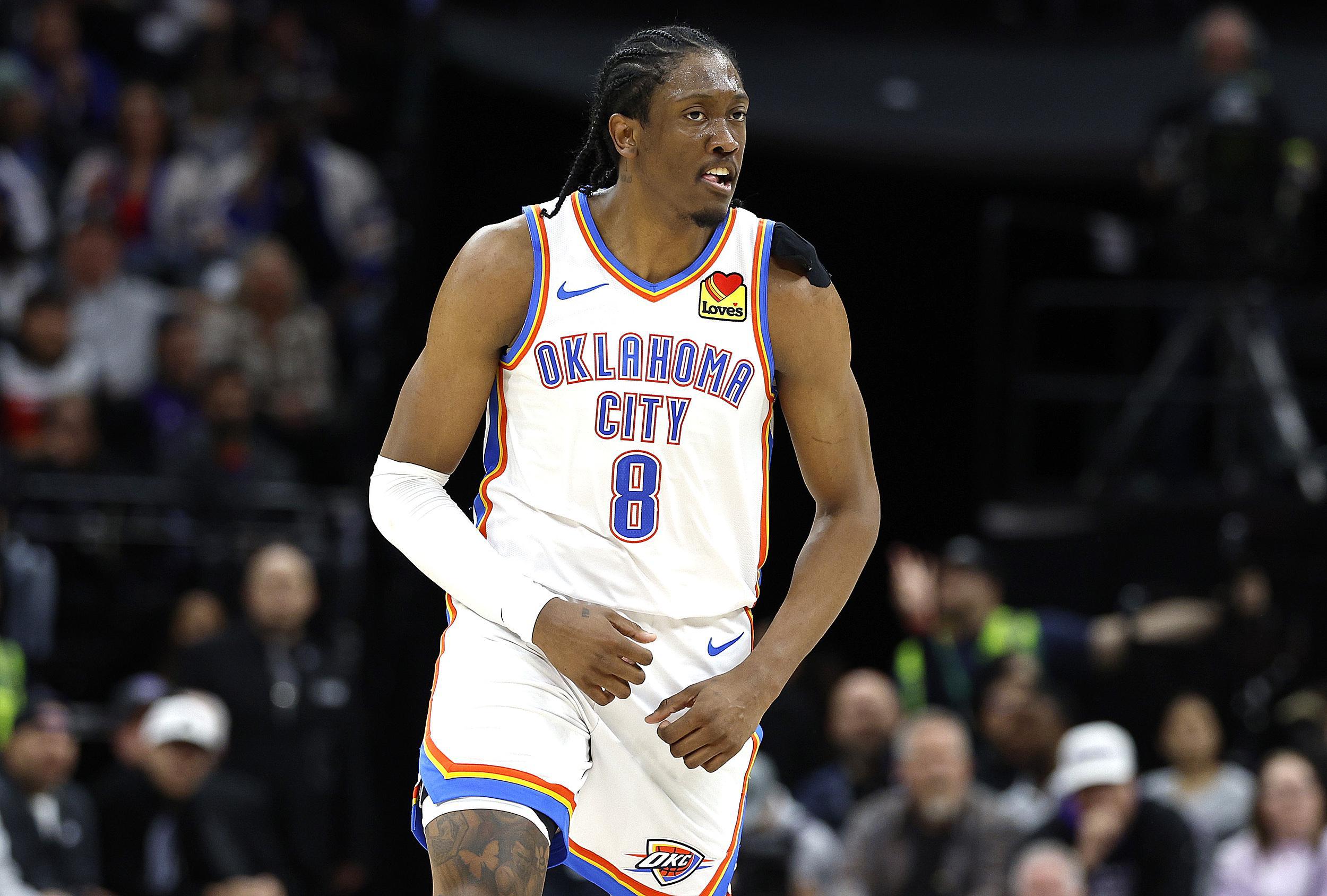 比肩传奇！杰威成为韦德之后另一位在总决赛G5砍下40分的三年级新生