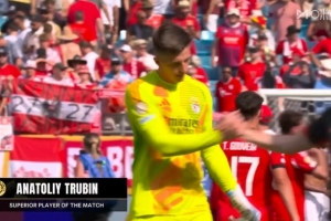 乐鱼体育全站-4次扑救全场最多！特鲁宾当选本菲卡1-0拜仁一役全场最佳