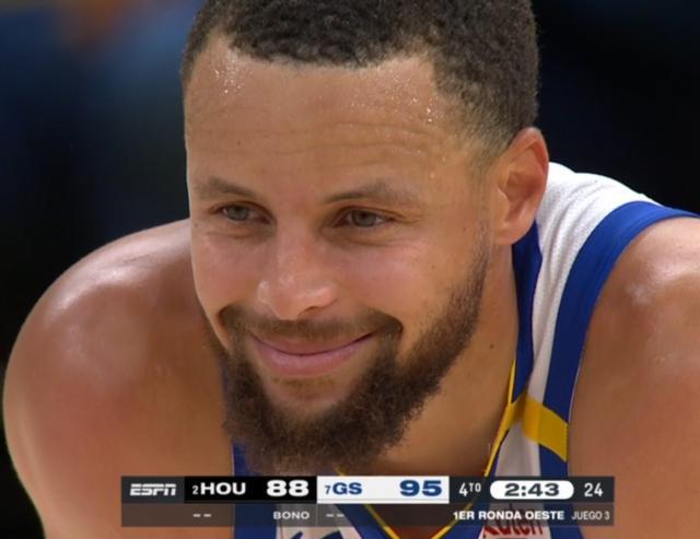 乐鱼体育下载-在肉搏战中翩翩起舞 单核库里独造57分再胜火箭！